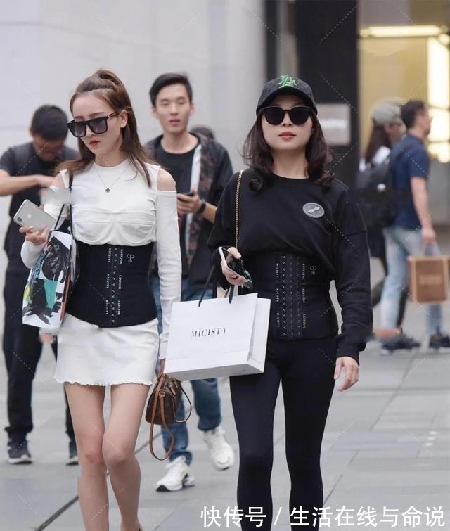 女人 简单搭配的打底裤展现女人魅力气场,个性与气质并存,精致十足!