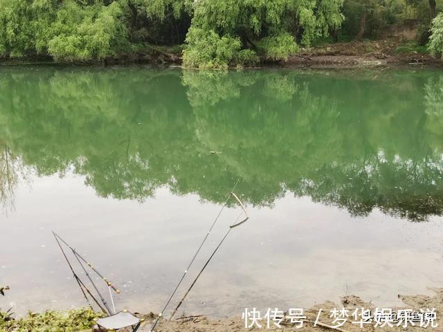 长竿|冬季野钓多久能发窝?别再傻傻等鱼来了,要学会主动出击