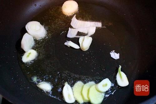  1月遇到这菜必买，简单炒一炒就好吃，维C是苹果7倍