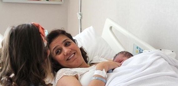 宝宝|剖腹产时,若你赶上这个时间点,或许对产妇和宝宝都好!