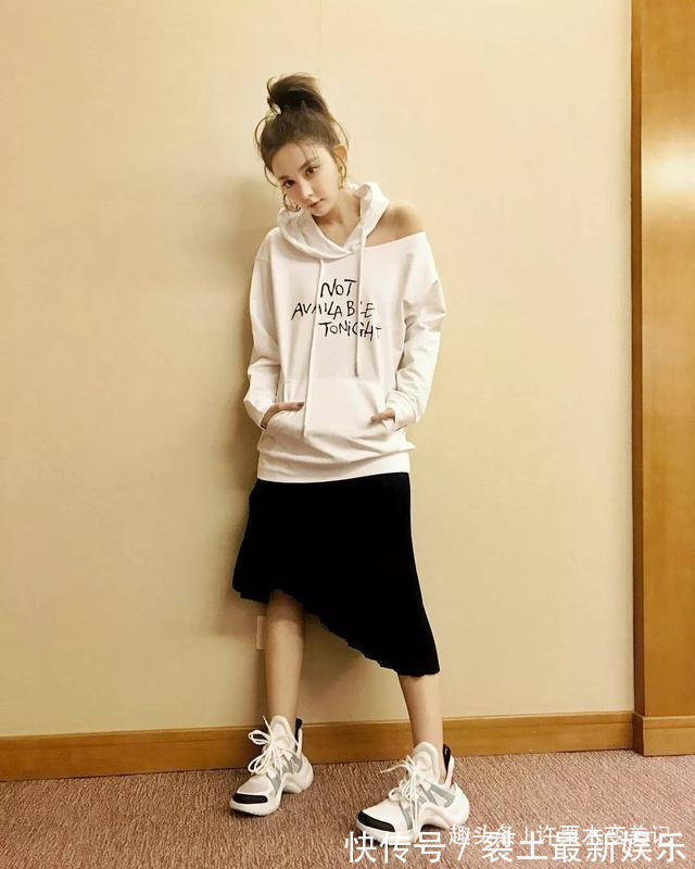 女孩子 身高不足160cm的女生,尽量避开这3双鞋子,显腿短不说还没气质