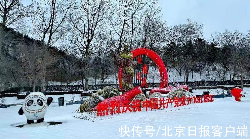 卧雪|巨龙卧雪！雪中长城如丹青水墨