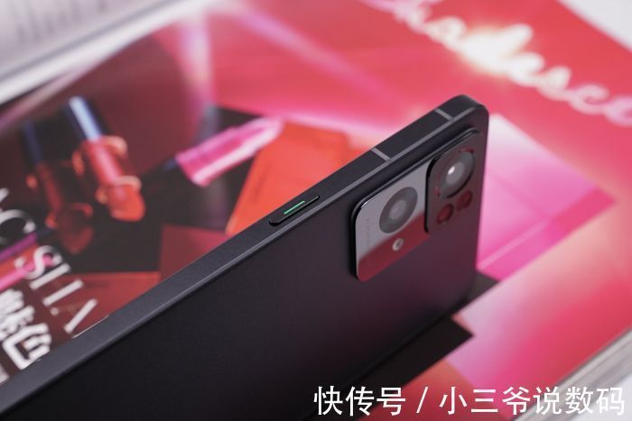 直屏手机|OPPO Reno7Pro：直屏手机颜值天花板