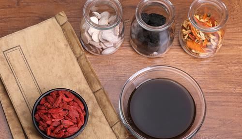 祛湿|医圣张仲景的祛湿神方!5味药,健脾祛湿,补足肾气,驱邪不伤正