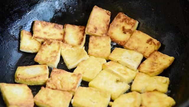 钙片|春季,这菜正当季,3元一把,孩子要多吃,低脂高钙,胜过吃钙片