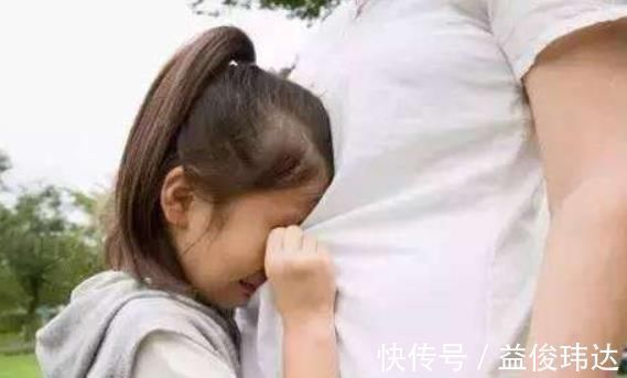 孩子|“爸爸有人摸我”,当孩子说出这句话时,看看三种爸爸的不同反应