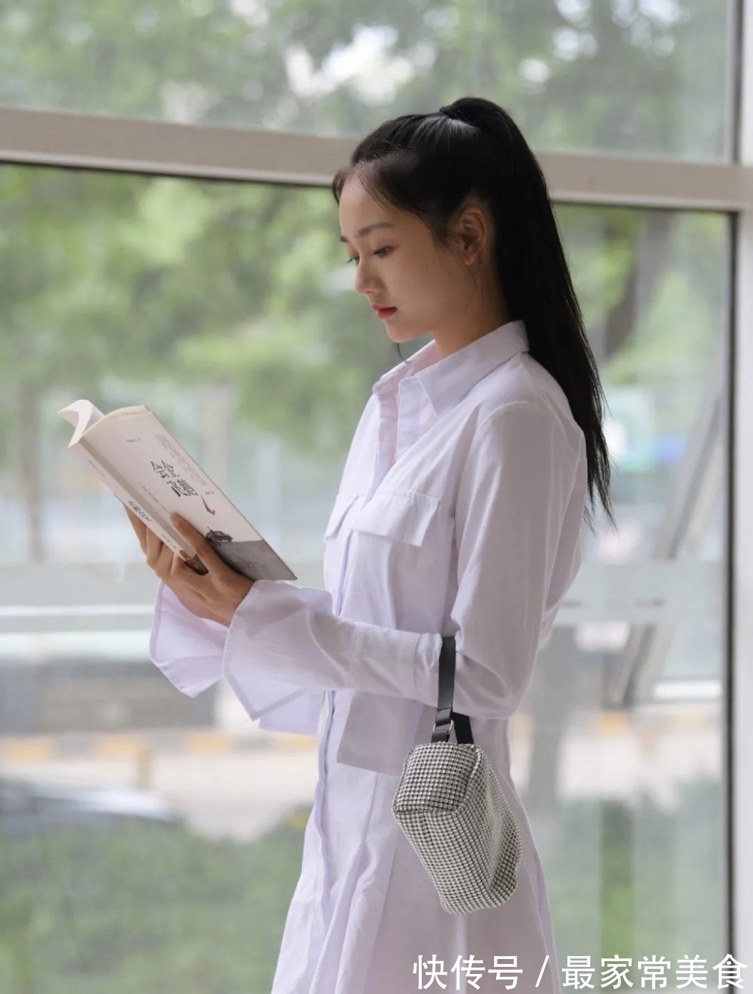 连衣裙 能凸显清新又干净的穿搭,自信而美丽,带来非比寻常的气质美