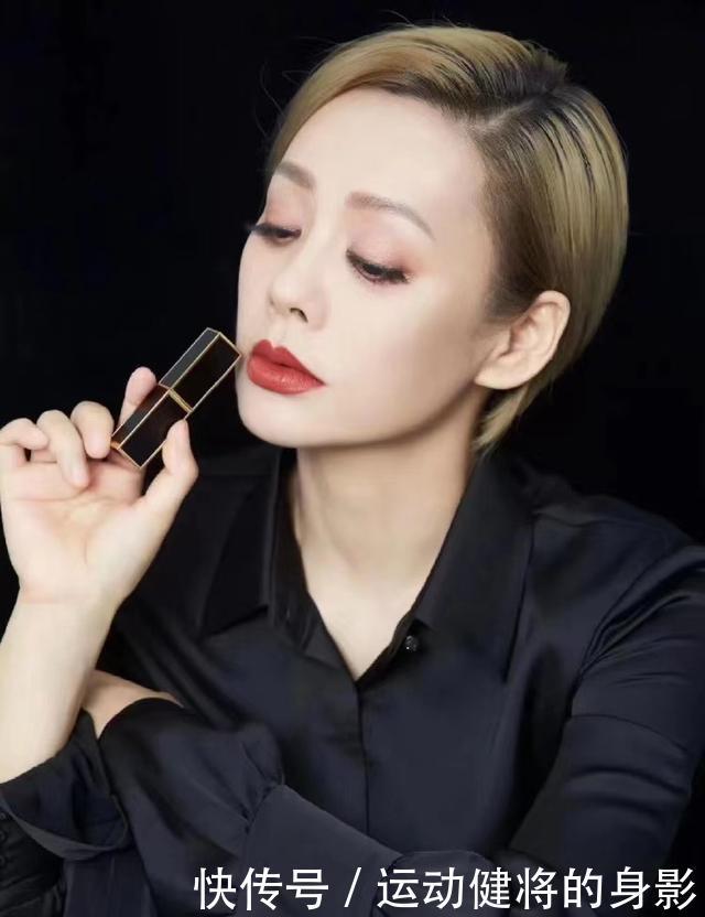 口红|适合这个冬天的绝美口红！除了显白，还很精致低调