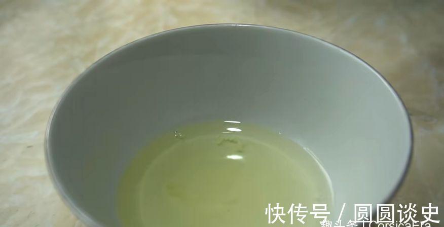 超市15元一斤的辣椒酥,教你在家做,能当零食能下酒,又香又脆