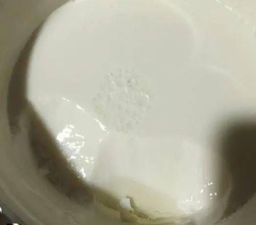  想吃豆腐脑不用买，用碗黄豆就能做，简单不费事，全家人吃得香