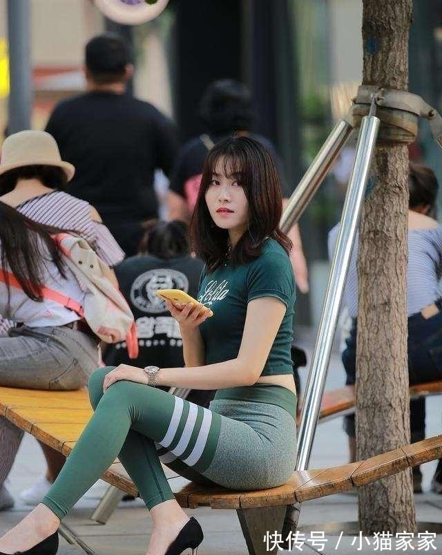 打底裤 打底裤省心穿搭示范,不装嫩不显老,霸气十足!