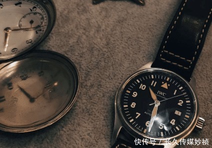 男人戴什么样的手表好?三款型男必备,好看又百搭的男士手表