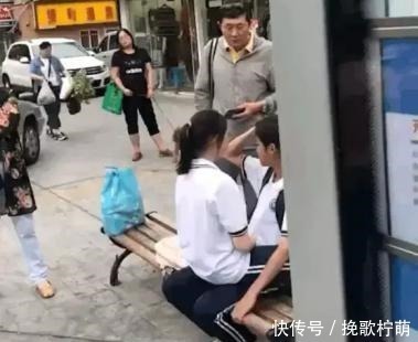 草莓印|15岁女儿脖子被“种草莓”,试纸检测发现怀孕,妈妈懊悔不已!