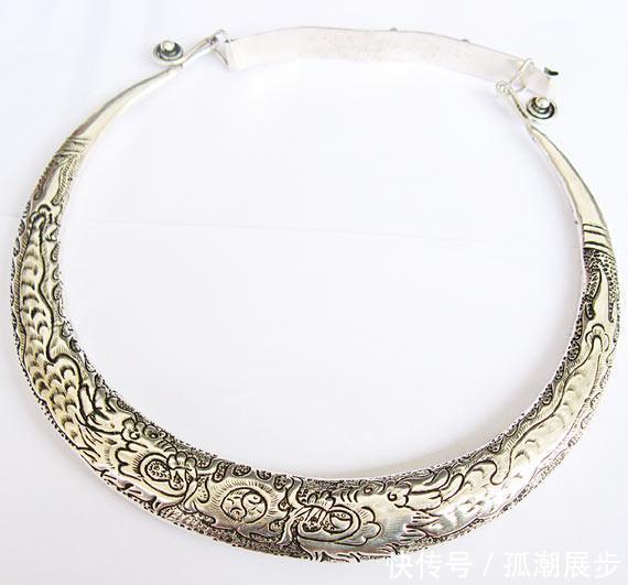 颈圈|闰土的项圈竟然这么时髦?盘点5种你绝对眼熟但分不清的颈饰……