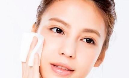皮肤|用化妆棉会让皮肤变得更“薄”?