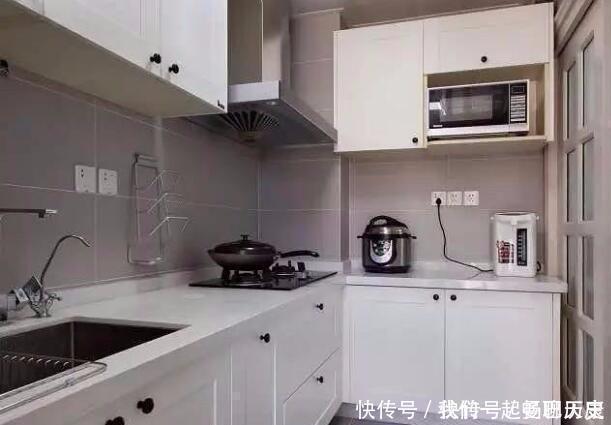 漂亮|89㎡新房简单装修,轻松舒适不用说,马赛克的电视墙最漂亮