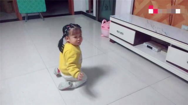 画风|小情人死活不吃饭,爸爸怒拎“扫帚”冲进屋,随后画风让人笑喷