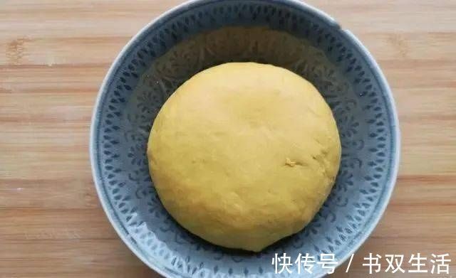 面包|自从学会它,再也不想买面包,平底锅就能做,暄软可口,越嚼越香