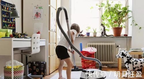 丽丽|三胞胎合伙欺负小姨,妈妈赶来后问是谁干的,宝宝们当场窝里反了