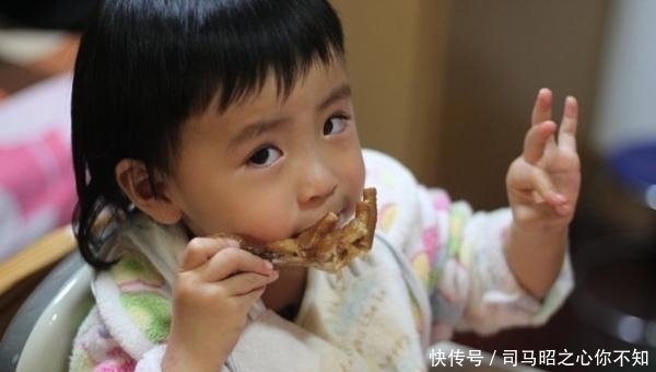 一日三餐|脾胃虚弱的孩子,肉可以吃,但这3物,趁早撤离饭桌,太伤脾胃