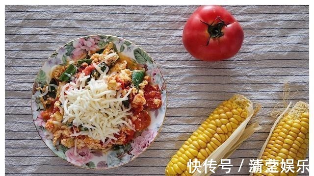 白色系|她家玄关太好看了,一进门就被美到,喜欢这样务实不花哨的装修!