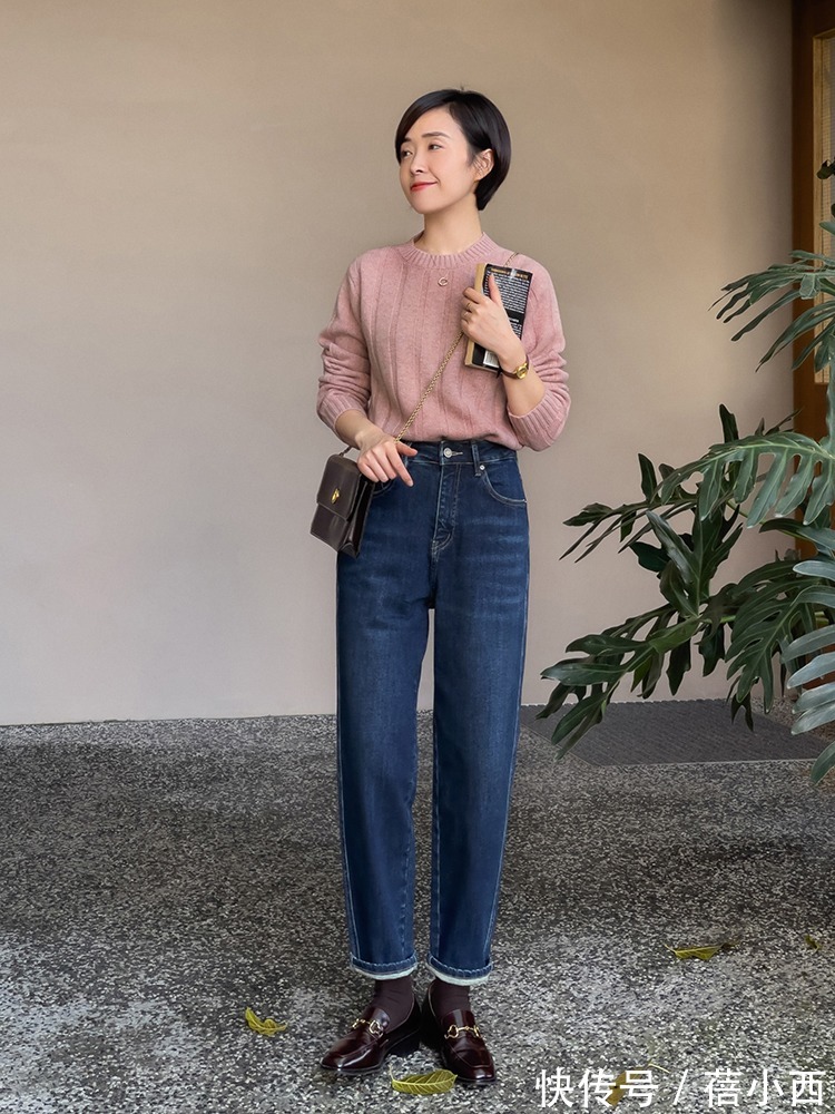 女生|小个子女生别只穿打底裤了,九分牛仔裤才是衣橱必备,配短靴超美