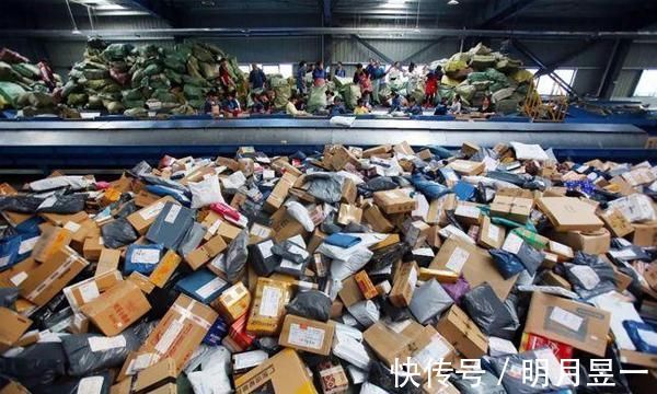 盲盒|10块1斤的快递盲盒到底能有多暴力？真相来了……