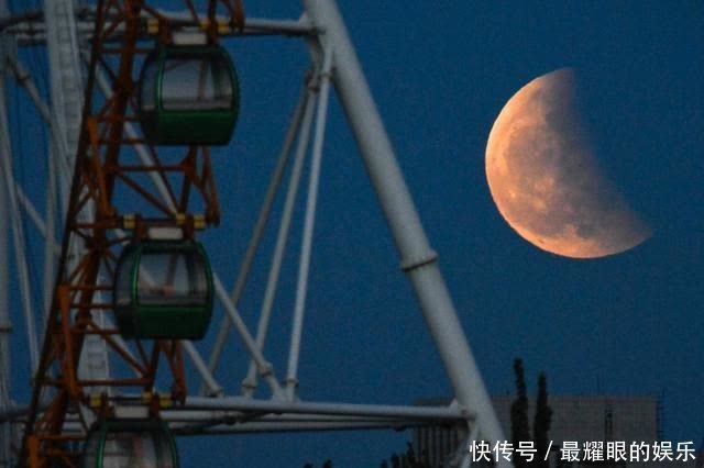 新华社记者 新华全媒+|“超级红月亮”