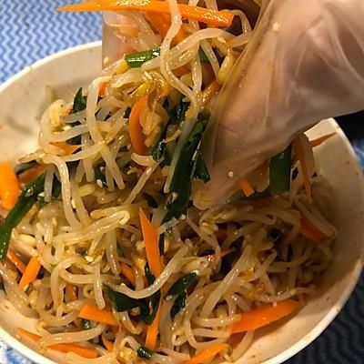 学会这样做韩式拌豆芽秒变大厨