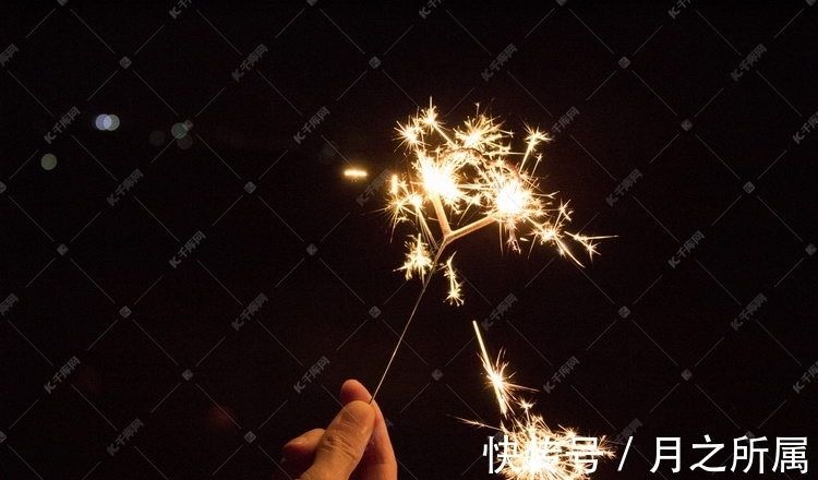 秋库菌|元旦壁纸丨告别2021,拥抱2022