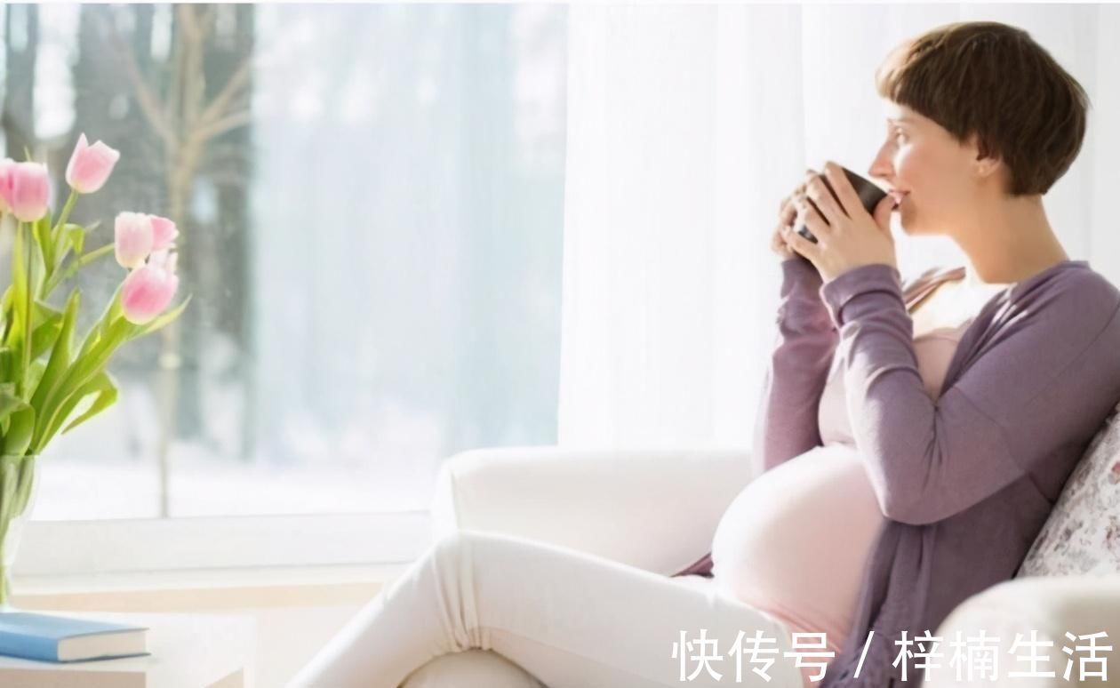 多喝水|孕期每天喝多少水合适?掌握正确“补水”方法,对胎宝宝有好处