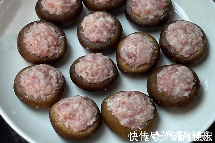 五花肉|此菜是“山珍之王”,5元做一盘,给孩子吃,补血益气,头脑灵活