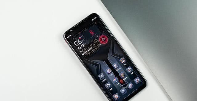 红魔5G氘锋|红魔16GB内存手机即将开售，骁龙865+144Hz刷新率，价格感人