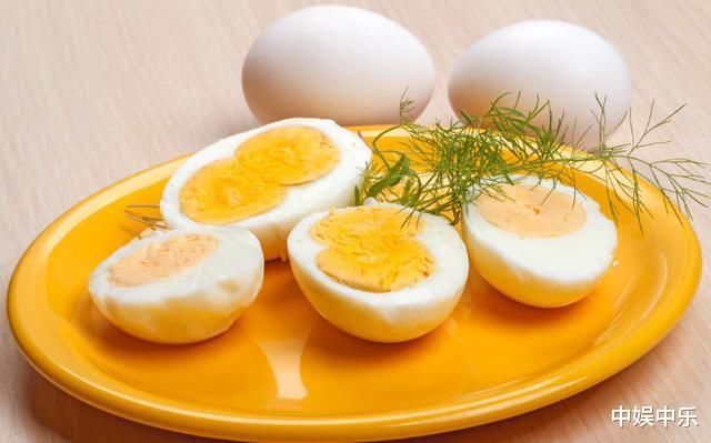 每天吃一个水煮鸡蛋，对血糖高的人有影响吗？医生说出大实话
