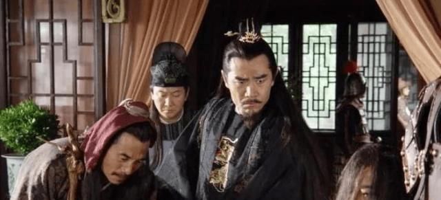 告示|有人给朱元璋进献了貌美如花的女子,几天后他却怒道:推出去斩了