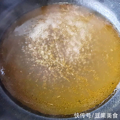 鲈鱼|年夜饭必有的鱼，只需简单几步，做出来鲜嫩又美味的酸汤鲈鱼