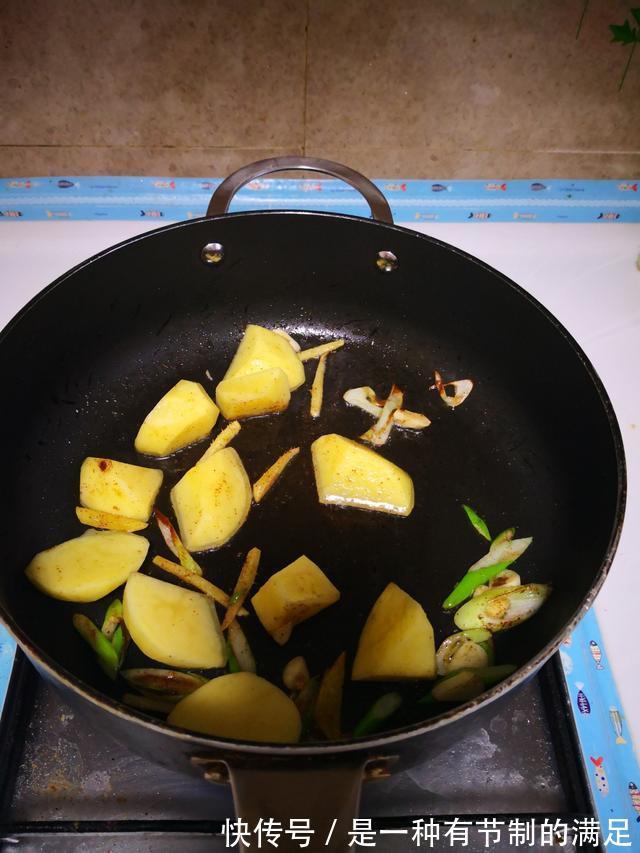 十三香|失眠最怕这汤,睡前喝一碗,想睡不着都难,一觉睡到自然醒