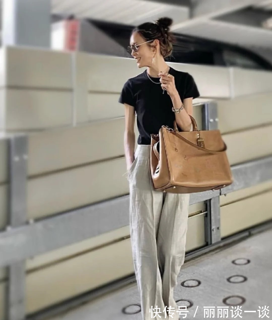 白色系 日本中年主妇的经典“黑白穿搭”,不老气不沉闷,简约大方还高级!