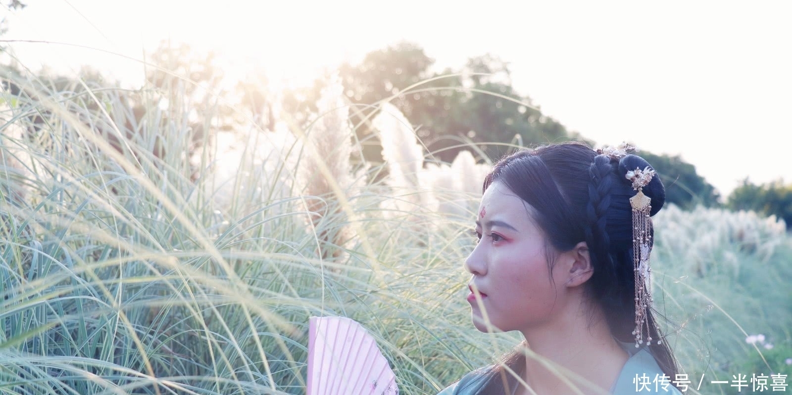 主题|穿汉服合唱歌唱祖国,怎么就与爱国主题不符?