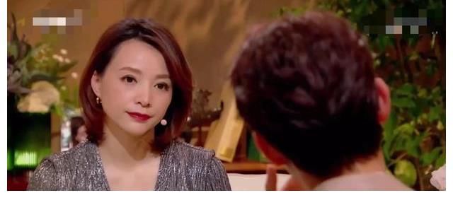 董卿|王凯给自己挖了个大坑，却浑然不知，董卿的笑杀伤力也太大了