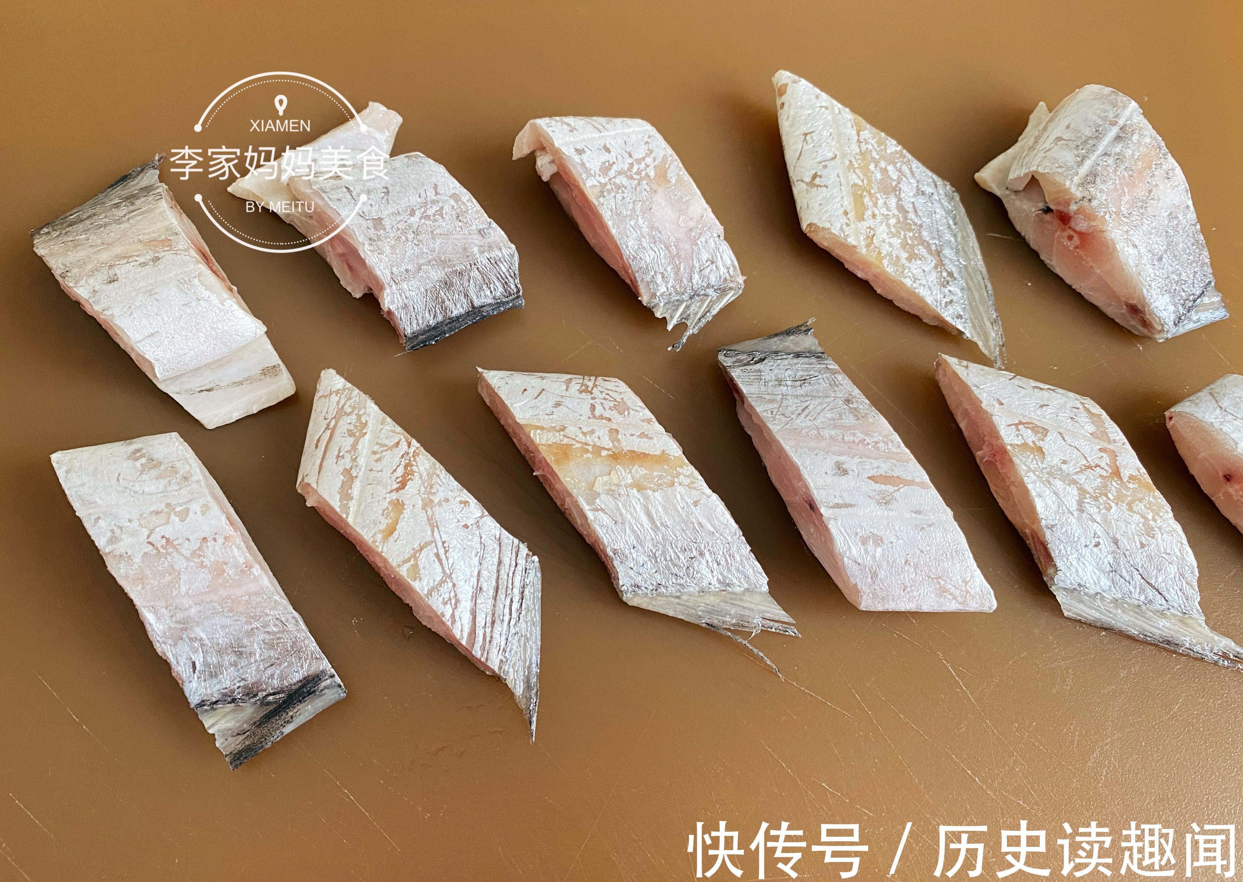 炸带鱼,别急着下锅,多做2步,鱼肉鲜美无腥味,鱼皮不破不粘锅