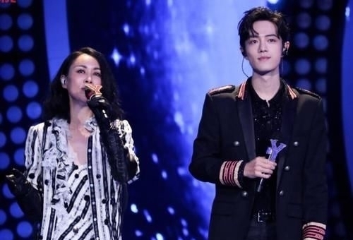 《我们的歌2》斥巨资邀请Hebe主持人林海霸气回应,透露首位嘉宾