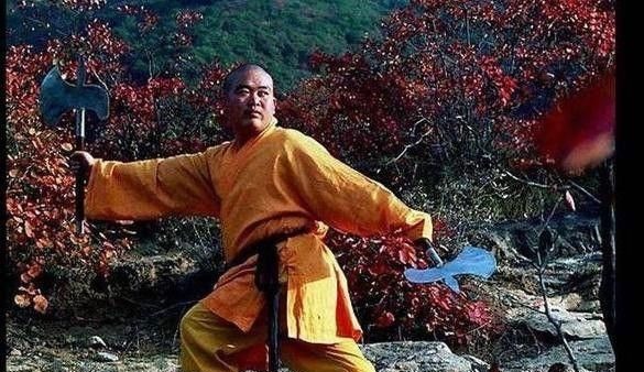 拳迷&少林方丈释永信能打吗?拳迷:能打败三五十个武警,笔者:吹牛吧