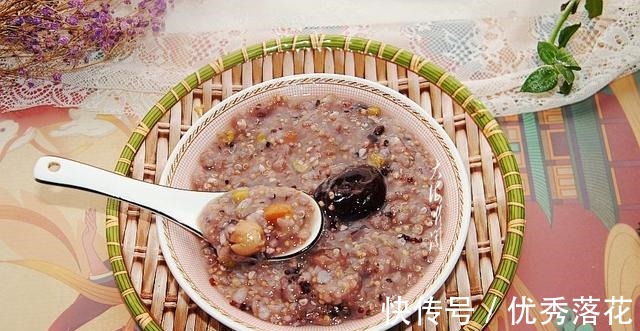 晚餐|夏天,晚餐就爱吃这粥,特别解暑,饱腹又润肠,皮肤也变好了!