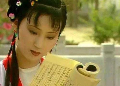 薛宝钗是群芳之冠,但迎春评价黛玉的3字,却说明她这点输给黛玉