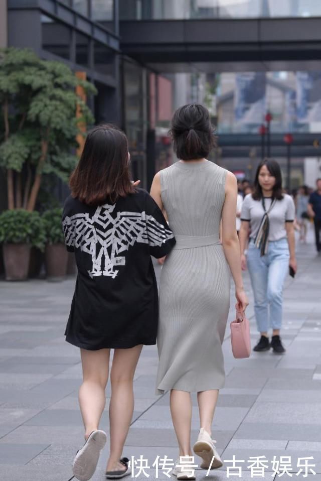 鞋子|长裙飘飘,犹如一位仙女,的小姐姐,鞋子似乎选择不恰当啊