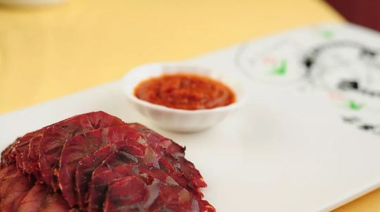 上桌|请客必点的几道下酒菜,吃过多次还想吃,一上桌就会被抢光