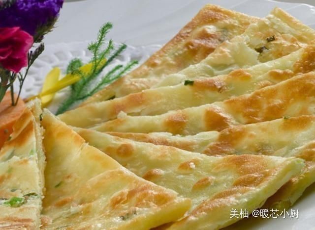嫌烙饼时间太长这种烙饼法,40秒就能出锅,面饼松软又劲道