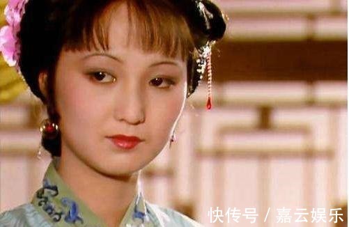 薛宝钗&红楼梦中,她的形象完美,曹雪芹把优秀女人良好品质都给了她