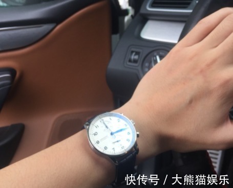 伯仲之间 万国葡计和葡七腕表谁更好,有一个词叫“伯仲之间”!